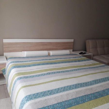 Treti Mart North Apartment Primorsko Ngoại thất bức ảnh